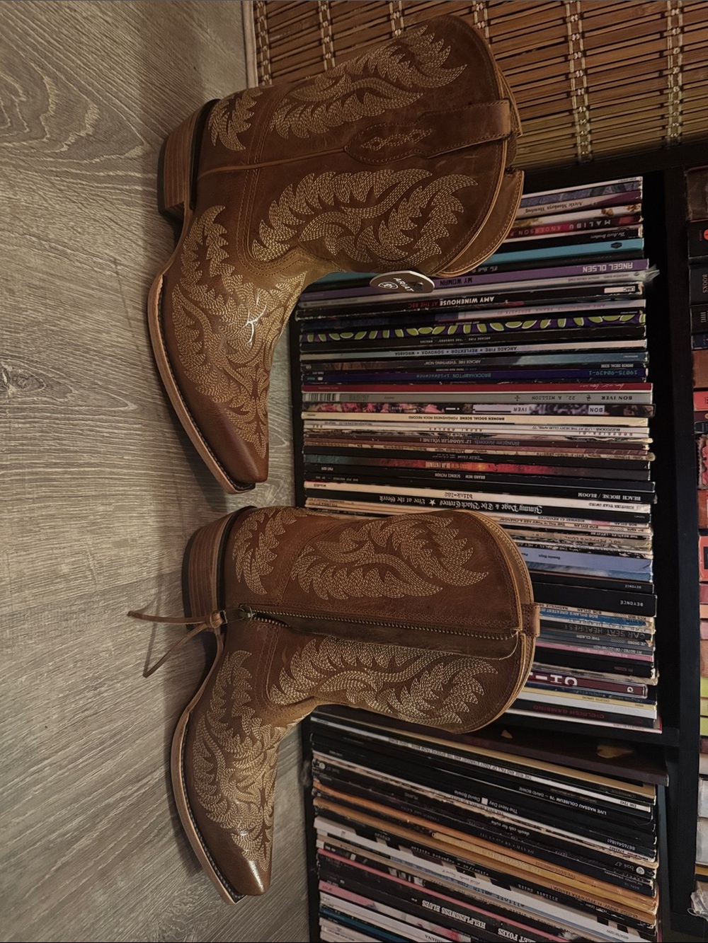 Genuine Ariat Western Cowboy Boots: Brown Leather Embroidery Women's 9.5 - NWT - Picture 2 of 8
